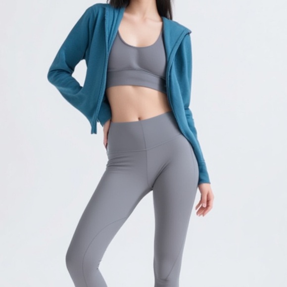 Lululemon Scuba size 4 Sweater - Picture 3 of 12